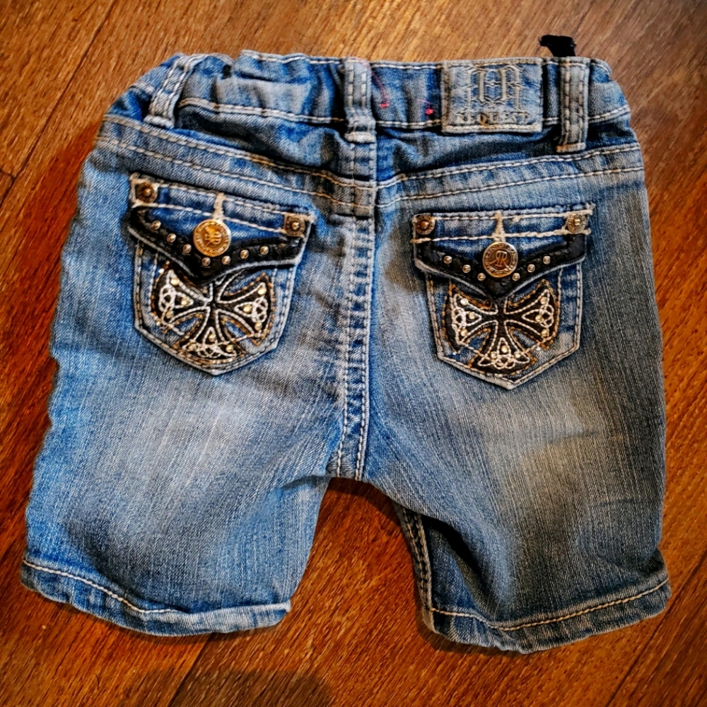 Kid shorts ! Sz 3 !